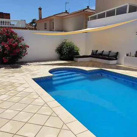 Con Piscina *